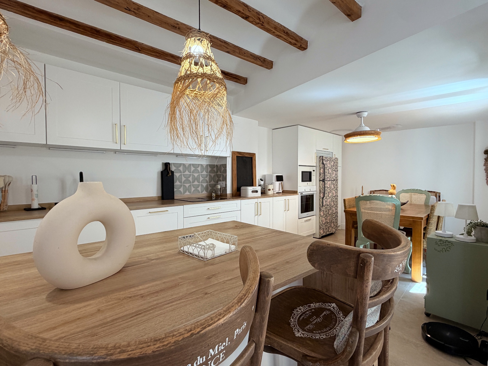 Casa de pueblo reformada con garaje y azotea en Oliva