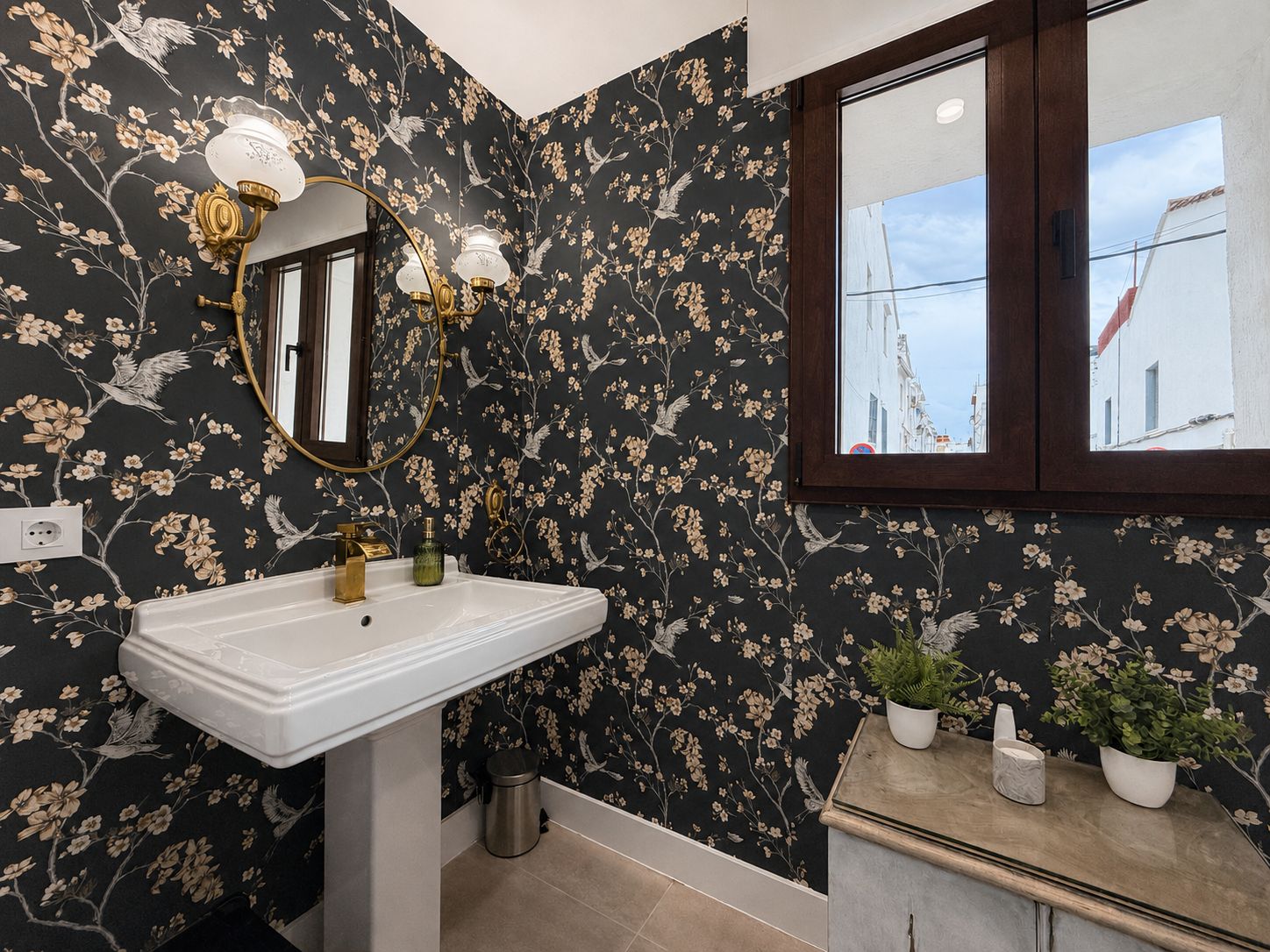 Haus im Dorf mit Garage und Dachterrasse in Oliva renoviert
