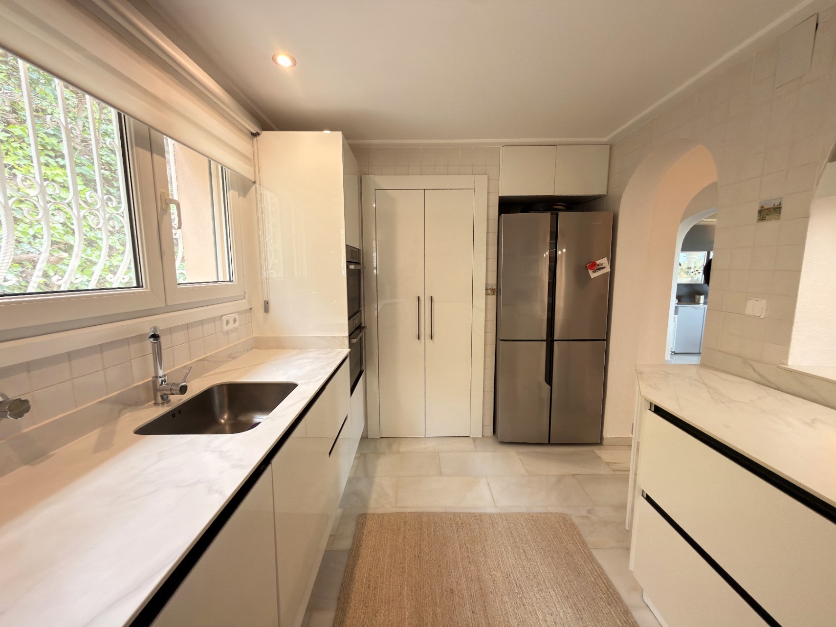 Chalet z basenem i widokiem na morze w Montgó, Dénia
