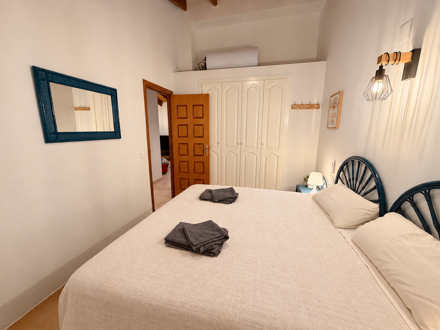 Adosado con encanto, terraza y dos piscinas en El Cortijo, Dénia